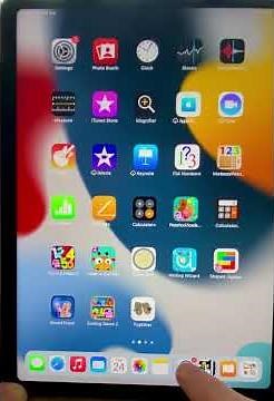 iPad VI Accessibility Features: Enlarging menus and App Icons.