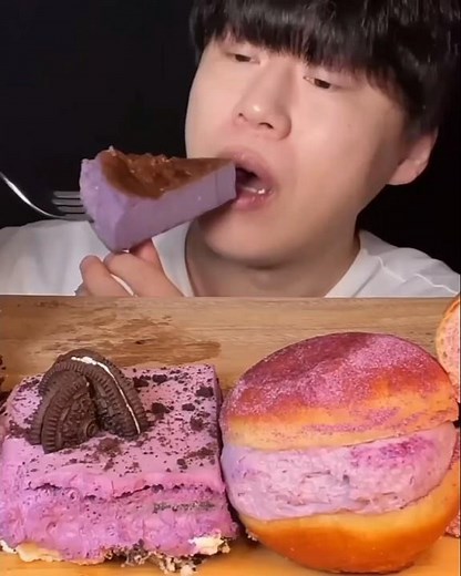 Korean Ube desserts & chocolate cake mukbang asmr