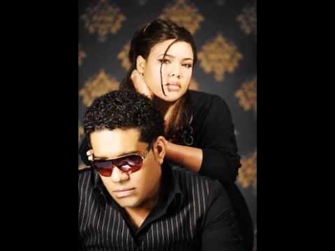 Monchy y Alexandra-"No es una Novela"