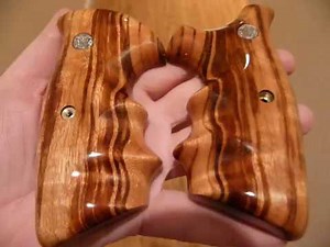 A92 Culina Goncalo Alves Combat Grip for N Round Smith & Wesson