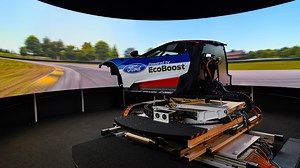 Tested: How Close Is a Professional Racing Simulator to the Real Thing?