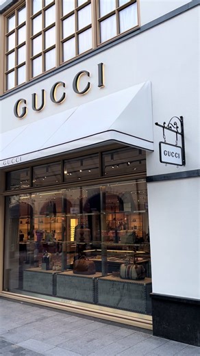 Iconic Gucci Finds at Designer Outlet Roermond