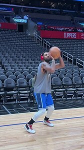 Kyrie warmin' up for his 1st game as a Mavs player! 👀 #RepublikaNgNBA | NBA Philippines