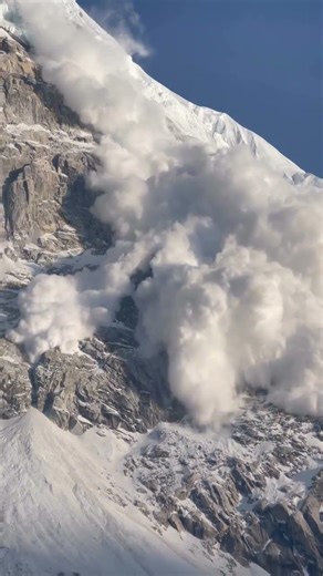 Nature’s Fury: Massive Avalanche in the Himalayas. #mountains #expedition#nature #nepal #himalayas