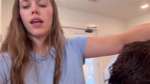 P5: Curly modern mullet hair tutorial #jingervuolo #jingerandjeremy #jessaseewald #mullet #haircut