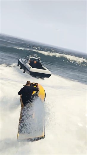 How to Steal a Police Boat in GTA V #gta5shorts #gamingvideos #gaming