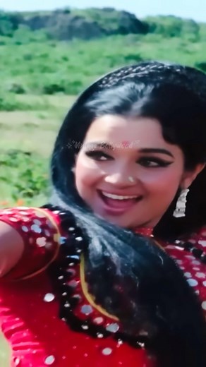 27K views · 103 reactions | Kitna Pyara Wada hai♥️ Movie : Carvaan #ashaparekh #jeetendra #oldmovies #oldsongs #bollywoodsongs #latamangeshkar #mohammedrafi #bollywooddance #oldisgold #reels #reelsinstagram #musiclover | Vintage Bollywood | Facebook