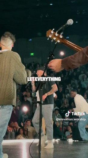 LET EVERYTHING THAT HAS BREATH PRAISE THE LORD 👏👏