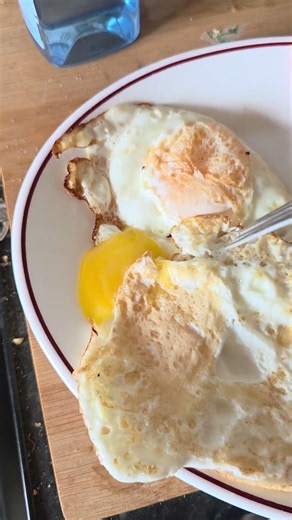 gammon beans and runny eggs delicious 😋