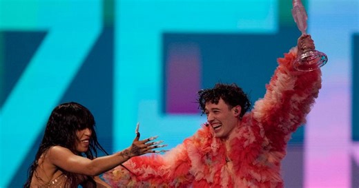 Il momento del trionfo di Nemo: la Svizzera vince l'Eurovision Song Contest