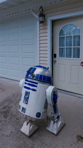 R2-D2 is finally done!! #starwars #diy #propmaking #r2d2