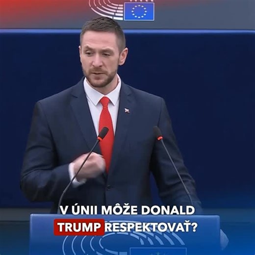 Milan Uhrík • Republika on Instagram: "⚡️ EURÓPA, BUDÍČEK❗️TRUMP SI BERIE GRÓNSKO A 🇪🇺 BRUSELU SA SMEJE DO TVÁRE 🙁 👎 Európa ešte nikdy nebola taká slabá a bezradná, ako za vlády progresívcov. Zničili všetko 🔥 Svetoví lídri si z Európy už verejne uťahujú - aká je únia 🤡 blbá, ako nezmyslami ničí samu seba a svoju budúcnosť. Toto musí skončiť❗️Leyenovú treba okamžite odvolať 🦵 Zrušiť Green Deal, ktorý ničí hospodárstvo, ukončiť 🇺🇦 vojnu a urovnať vzťahy s 🇷🇺🇨🇳 východom. Vzťahy s 🇺🇲 