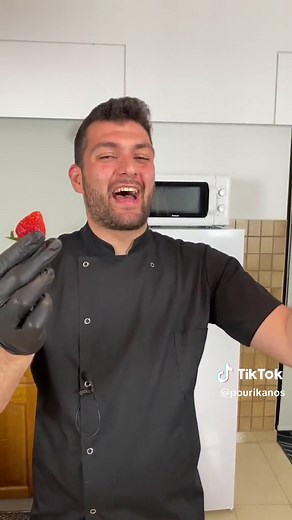 Η πιο εύκολη και νόστιμη μαρμελάδα 🍓#φραουλα #φράουλα #φραουλες #φράουλες #strawberry #strawberries #🍓#fraoula #fraoules #μαρμελαδα #μαρμελαδες #μαρμελάδα #μαρμελάδες #marmelada #marmelades #marmelade #μαρμελαδα_φραουλα #μαρμελάδα_φράουλα #marmeladafraoula #ζάχαρη #sugar #lemon #λεμονι #λεμόνι #lemoni #fypastry #iphone11 #mpesfypgamw #γιασενασελιδα #σπιτικό #σπιτικο #spitiko #homemade #homemademarmelade #strawberrymarmalade #marmeladestrawberry