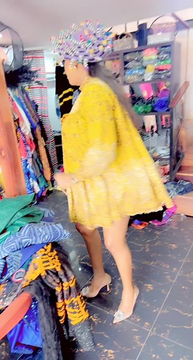 Mini kaba disponible chez afrik kaba 00237) 6 77 83 35 35 Watsap douala cameroun