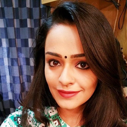 Apoorva Arora Age, Boyfriend, Family, Biography & More » StarsUnfolded