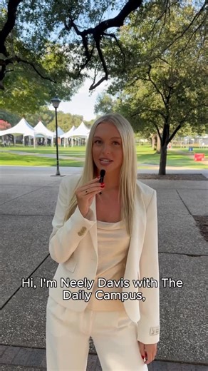 The Daily Campus on Instagram: "On Tuesday, Sept. 30, Steven Crowder, a conservative commentator, brought his “Change My Mind” debate back to SMU. The event drew around a hundred students and visitors behind the Bob Smith Health Center. Students gathered to watch or debate Crowder on political topics. Read more at smudailycampus.com"