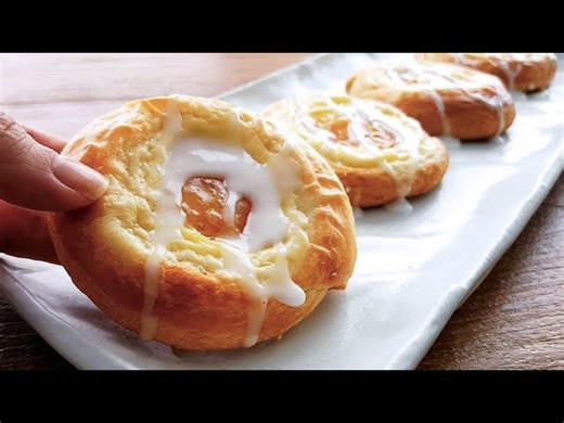 10-min prep crescent roll cream cheese Danish | Easiest baking recipes