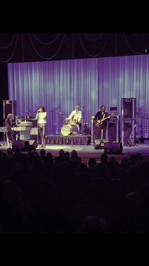 101K views · 4.6K reactions | : Crowd clip of When The Music’s Over live in New York. April 25, 2025. #theultimatedoors #thedoors #thedoorstribute #tributeband #jimmorrison #lightmyfire #mojorisin #lizardking | The Ultimate Doors: Tribute to The Doors | Facebook