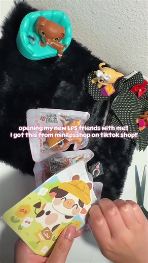 it’s so exciting getting to expand my collection!! Like and comment!! @minilpsshop8 #fyp #fypシ゚viral #fypage #foryou #foryoupage #xyzbca #lps #lpstiktok #littestpetshop #LPS #toy #unboxing #minilpsshop #minilpsshoppackage #package #collectablestoys