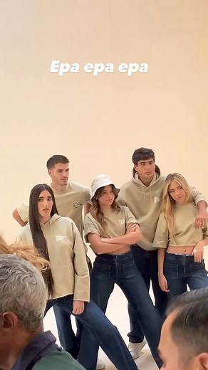 new video of Nicole in the photoshoot for elcorteingles ❤️‍🔥 #nicolewallace | Nicole_wallace