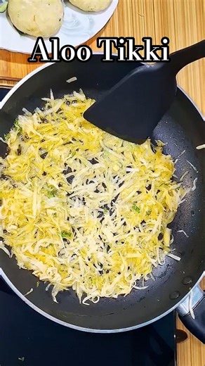 Aloo Tikki Recipe | #youtubeshorts #shorts #alootikki #shortsfeed #recipe #cooking #food #trending