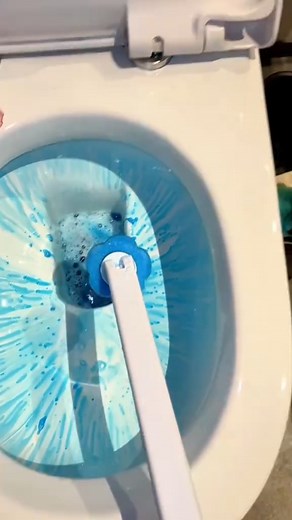  Tired of gross, germy toilet brushes that just spread mess instead of cleaning? Upgrade to our disposable toilet brush with easy snap-on, throw-away heads—no scrubbing nasty brushes or dealing with smelly bases! Comes with 24 refills stored neatly in one holder, so you’re always ready for a fresh clean. Perfect for busy homes, apartments, or anyone who hates bathroom hassle. Keep your toilet sparkling clean and germs at bay—grab yours today! 識✨ | Literalous%pro | Facebook