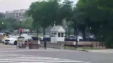 Man sets himself on fire near White House