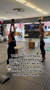 Find yourself a friend that praises you even when you’re not around to hear it. #bestfriend #gymbesties❤️ #sisterfromanothermister #positivevibes #buildeachotherup #crossfitgirls #fyp | Nic and Jac