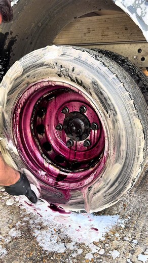Ultimate Guide to Cleaning Ford Transit Tyres and Wheels