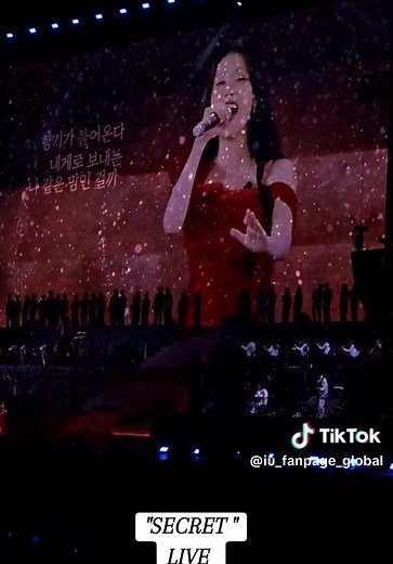 SECRET LIVE #CONCERT #iu #secret #UAENA #THE_WINNING #아이유 #hereh_encore #Queen