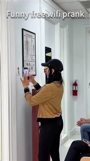 Free Wi-Fi prank😂😂😂#fyp#funny #prank