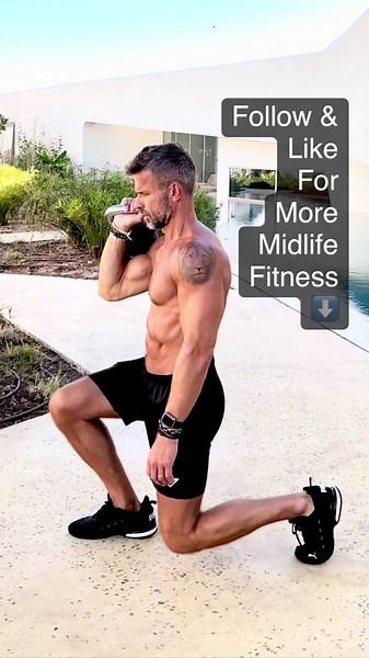Kettlebell Split Squats Build Quad Strength & Power with This Workout
