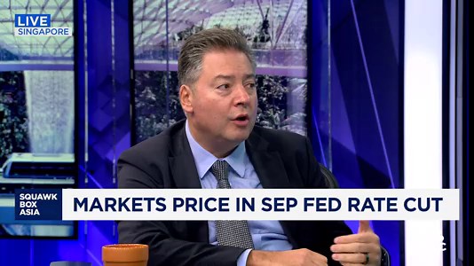 Emerging markets debt trade is not crowded despite inflows: Strategist