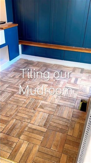 How we tiled our mudroom floors with a basketweave pattern in a porcelain tile. #tileeffect