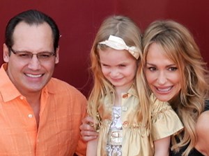 Chilling 911 call released after Armstrong death