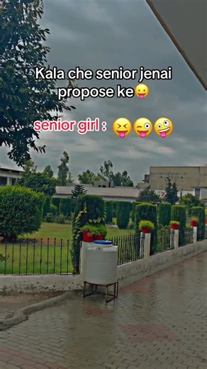 Funny College Proposal Ideas with Senior Girl
