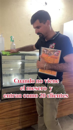 When the Waiter is Late: A Funny Oaxaca Story