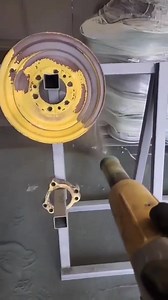 1.3M views · 4.9K reactions | That easy lol! #wheelswap Tell your friends  #ITSALLABOUTTHEWHEELS #WHEELS #WHEELWHORES #CUSTOM #CUSTOMWHEELS #FITMENT #FORGEDWHEELS #REALWHEELS #BESPOKE #BLACKLIST #DEEPDISH | WheelSwap | Facebook