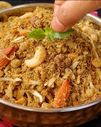 धनिया पंजीरी बनाने की आसान विधि | Dhaniya Panjiri Recipe for Janmashtami