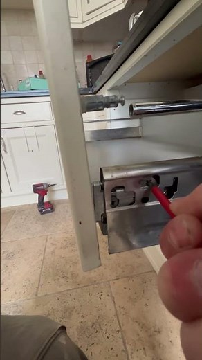 How to remove kitchen drawers front