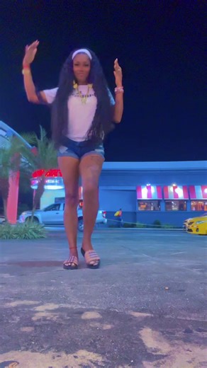 Be happy and enjoy your life😁😁😁