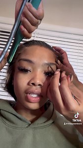 Thanksgiving is coming up 🦃 and my cousin Li Miracle snapped on this AmandaHair wig 🔥 Mua Jeteria Edwards use Code: VIP27 on link below for discount https://st.amandahairs.com/t81o9 | Leora Byrd