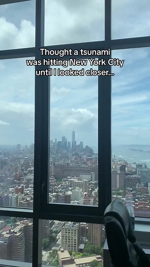 It just keeps going and going @RENESIS #renesis #nyc #tsunami #jetski #takeover #newyorkcity