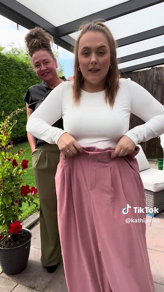 Halara Anzughose im Test: Trocknet schnell & knitterfrei