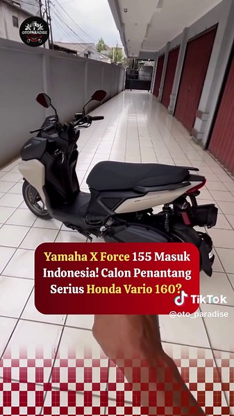 Yamaha X FORCE 155, skutik bergaya sporty yang dipasarkan di Jepang, kini hadir di Indonesia melalui jalur impor umum. Motor ini menarik perhatian berkat desain agresif, dek rata yang fungsional, serta mesin 155 cc yang dikenal bertenaga dan efisien. Unit yang beredar di Indonesia didatangkan langsung dari Jepang oleh importir umum. Secara tampilan, X FORCE 155 memiliki karakter yang berbeda dari skutik Yamaha yang saat ini dipasarkan secara resmi di Tanah Air. Banyak pecinta otomotif menilai mo
