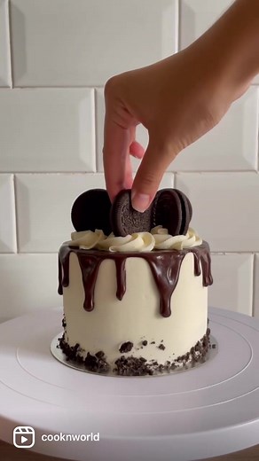 Gâteau Oreo 🍫 #oreo #oreocake #oreocakedecoration #cakeoreo #layercakeoreo #chocolat #buttercream #foryou #pourtoi