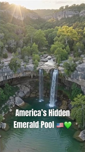 America’s Hidden Emerald Pool 🇺🇸💚 #nature #usa #beautifuldestinations