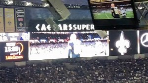 Jimmy Graham leads Who Dat chant! Video by Sports Reporter Ricardo LeCompte | WWLTV