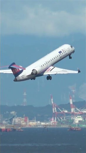 IBEXエアラインズのCRJ-702ER(JA12RJ)セントレア空港離陸#automobile #crj700