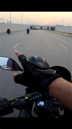 Lane changing tips 🏍️ #bike #shorts #motorcycle #bikelife